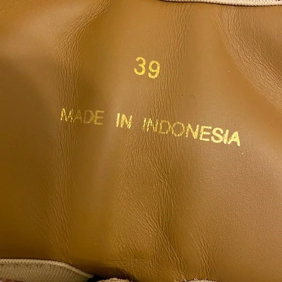 🎉🎊HOST PICKS 🎊🎉See By Chloé Casey High Top Platform Hiker Sneakers MSRP$495 - Picture 16 of 16